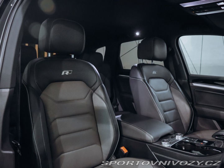 Volkswagen Ostatní modely Touareg R-Line 4Motion 4.0 TDI 31 2020
