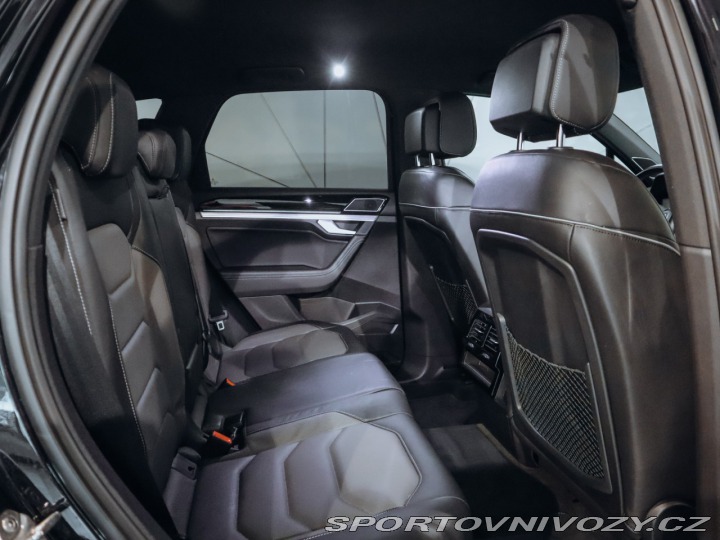 Volkswagen Ostatní modely Touareg R-Line 4Motion 4.0 TDI 31 2020