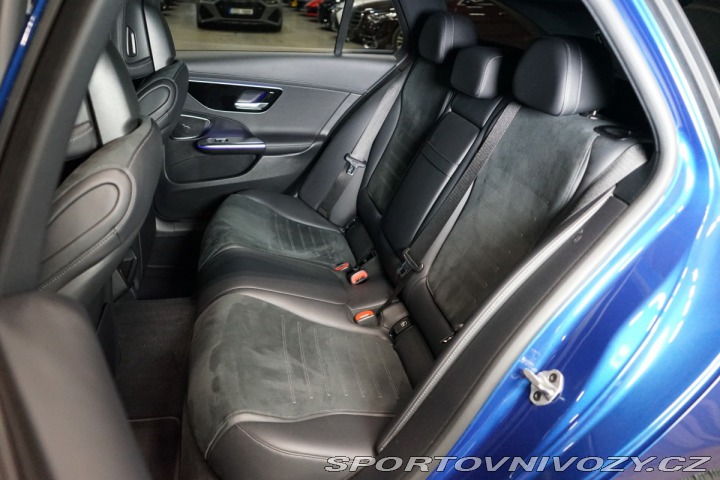 Mercedes-Benz C 300d*4M*KEYLESS*DISTRONIC 2022