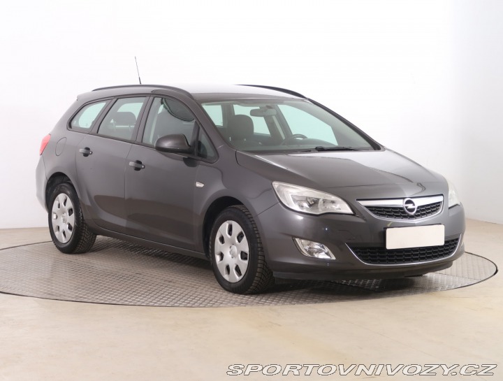 Opel Astra 2.0 CDTI 2012
