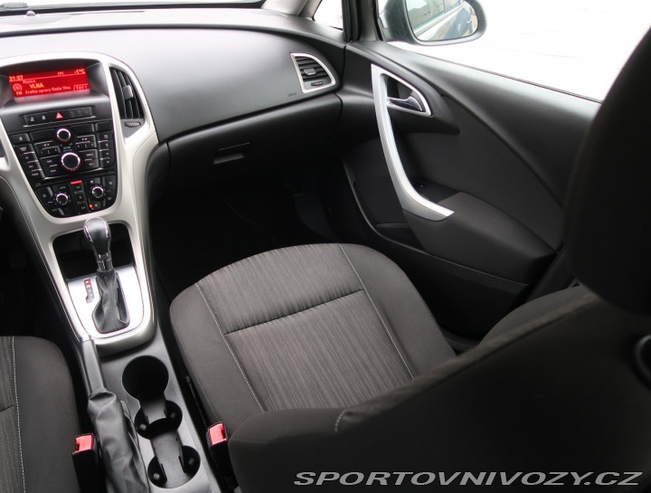 Opel Astra 2.0 CDTI 2012