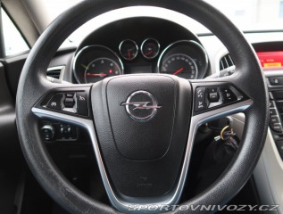 Opel Astra 2.0 CDTI 2012