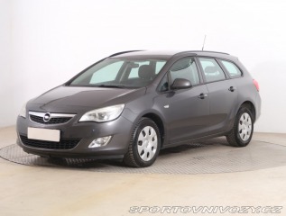 Opel Astra 2.0 CDTI 2012