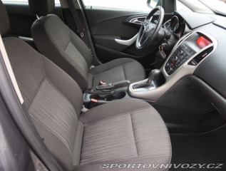 Opel Astra 2.0 CDTI 2012