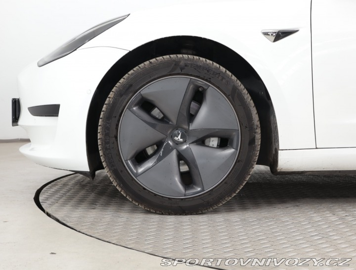 Tesla Model 3 Std Range Plus 52kWh 2020