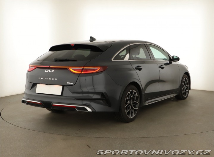 Kia ProCeed GT Line Plus 1.5 T-GDI 2022