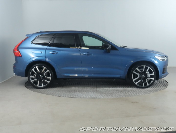 Volvo Ostatní modely XC60 R-Design B6 AWD 2020