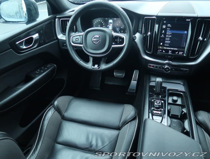 Volvo Ostatní modely XC60 R-Design B6 AWD 2020