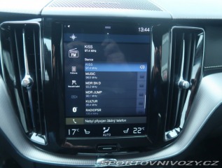 Volvo Ostatní modely XC60 R-Design B6 AWD 2020