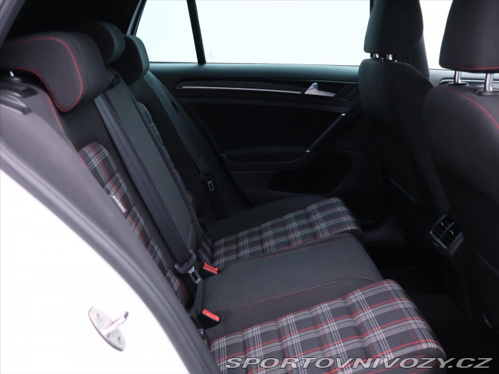 Volkswagen Golf 2,0 GTI 169kW Performance 2015