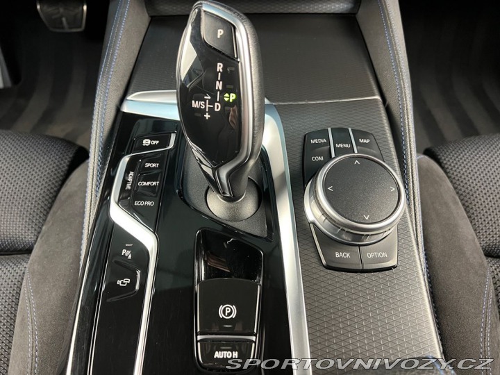 BMW 5 530d xDrive M-PAKET, ALCA 2021