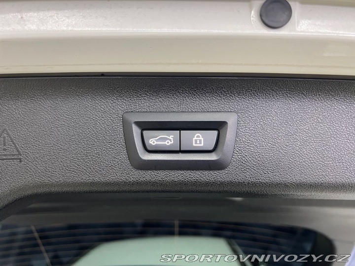 BMW 5 530d xDrive, M-PAKET, DCC 2021