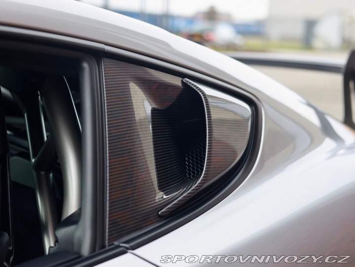 Porsche Cayman 718  GT4 RS PDK 2025