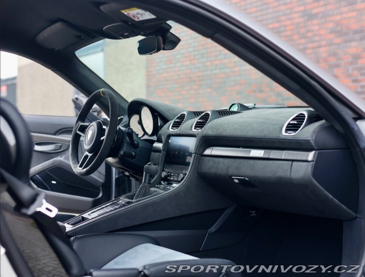 Porsche Cayman 718  GT4 RS PDK 2025