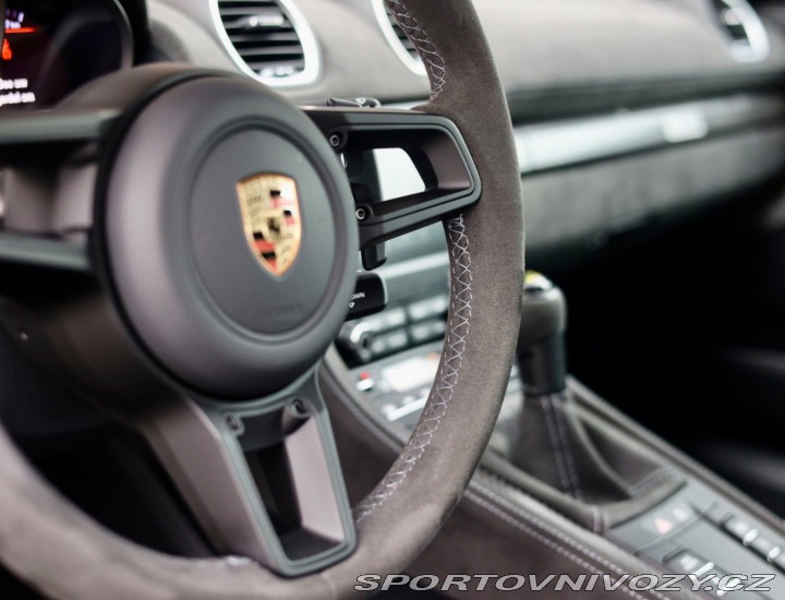 Porsche Cayman 718  GT4 RS PDK 2025