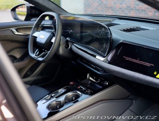 Audi A6 Avant e-hybrid Quattro C 2025