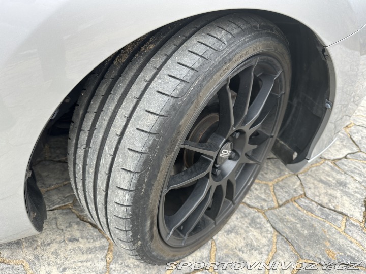 Toyota Ostatní modely AURIS_BEMANI 2013