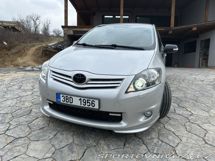 Toyota Ostatní modely AURIS_BEMANI 2013