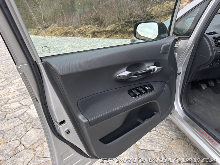 Toyota Ostatní modely AURIS_BEMANI 2013