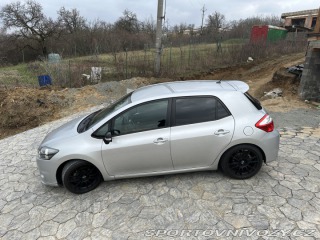 Toyota Ostatní modely AURIS_BEMANI 2013