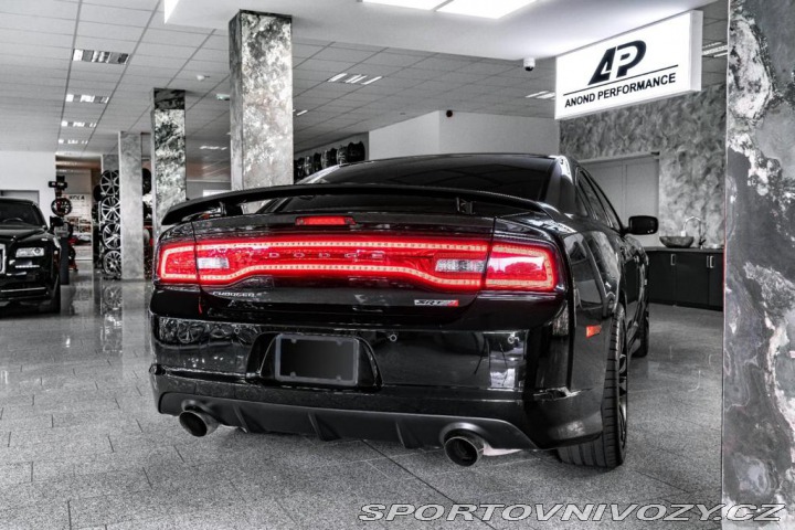 Dodge Charger SRT8 2012