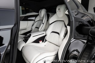 Ferrari Purosangue Pano/LIFT/Masáž/Ventilace 2026