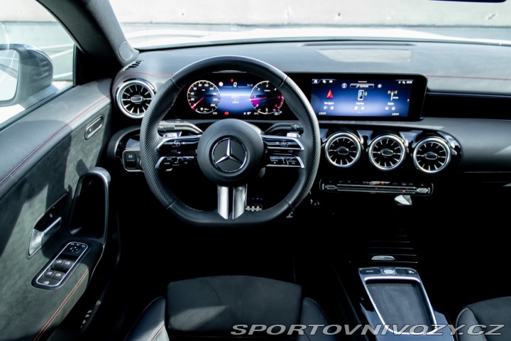 Mercedes-Benz CLA Kupé  / 200D/ AMG line/ K 2024