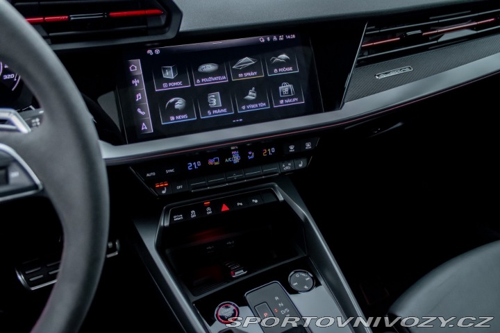 Audi RS3 / 2.5 TFSI/ quattro/ Mat 2024