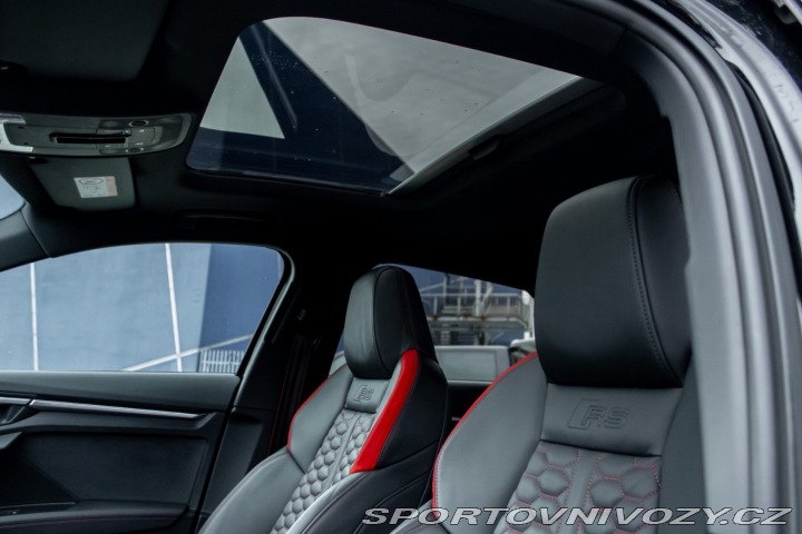 Audi RS3 / 2.5 TFSI/ quattro/ Mat 2024