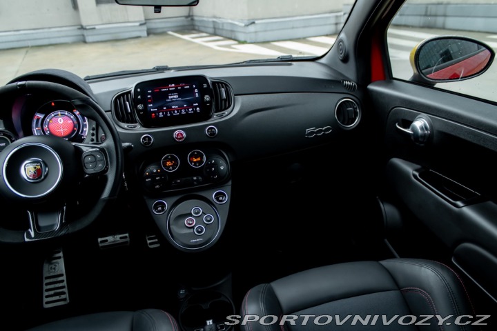 Abarth 500 Competizione 695 Automat 2024
