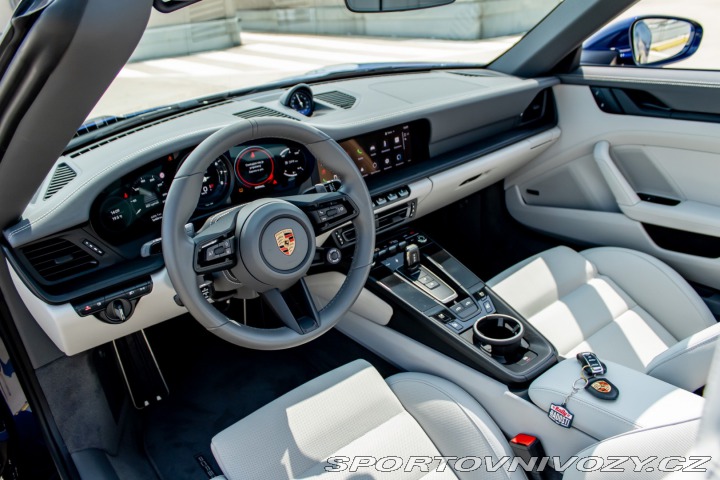 Porsche 911 4 GTS/ PDLS+/ InnoDrive/ 2024