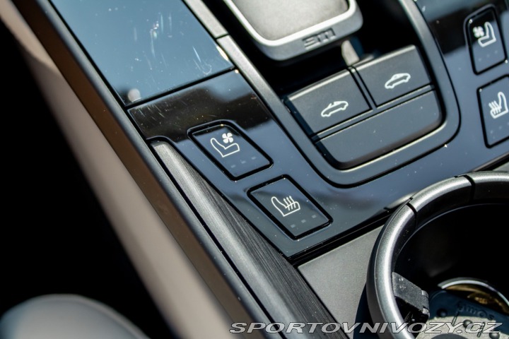 Porsche 911 4 GTS/ PDLS+/ InnoDrive/ 2024