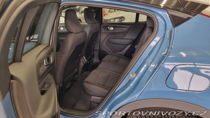 Volvo EC40 PLUS Extended Range RWD 2025