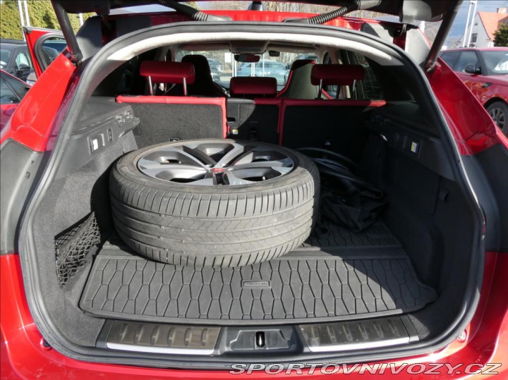 Jaguar F-Pace 2,0 P400e PHEV HSE,1Maj,Č 2022