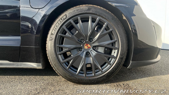 Porsche Taycan GTS 2023