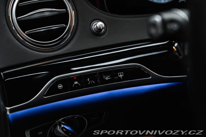 Mercedes-Benz S V12 6.0L Maybach, Masáže, 2017