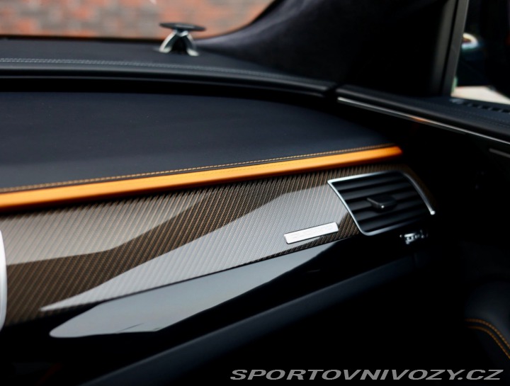 Audi S8 Plus 4.0 TFSI V8 quattro 2016