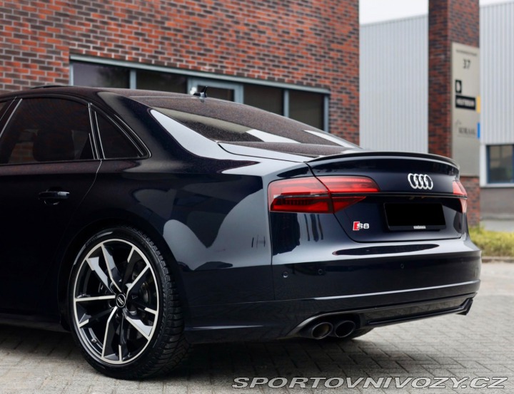 Audi S8 Plus 4.0 TFSI V8 quattro 2016