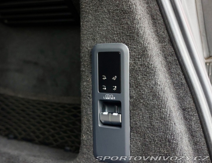 Ostatní značky Ostatní modely Land Rover Range Rover Sport  P550e Autobiography - Pa 2025