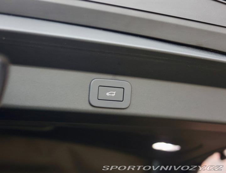 Ostatní značky Ostatní modely Land Rover Range Rover Sport  P550e Autobiography - Pa 2025