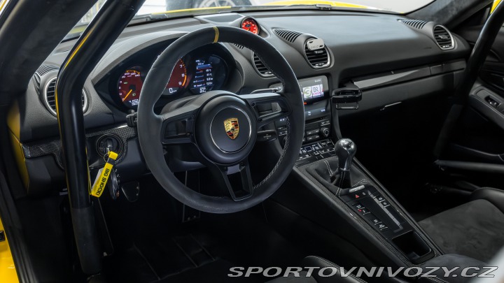 Porsche Cayman GT4 MANTHEY, MANUAL 2019