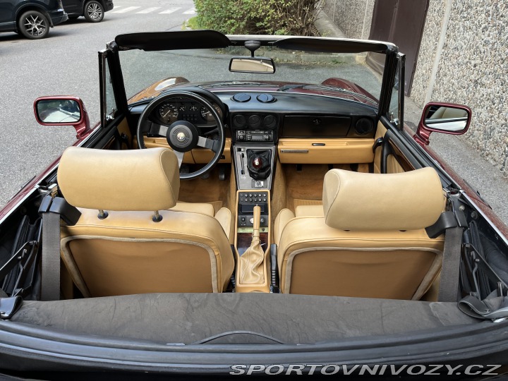 Alfa Romeo Spider 2,0i 88 kW 1990