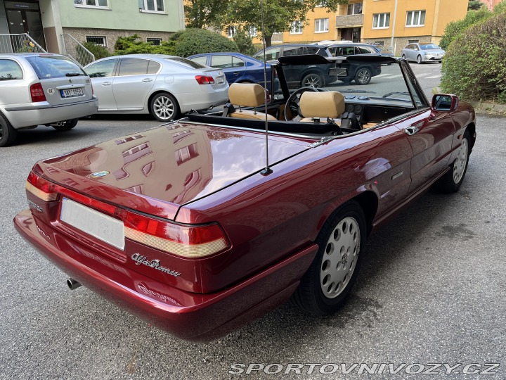 Alfa Romeo Spider 2,0i 88 kW 1990