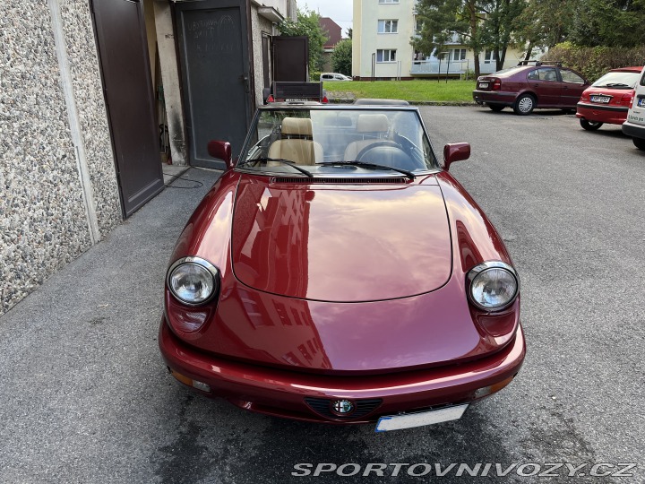 Alfa Romeo Spider 2,0i 88 kW 1990