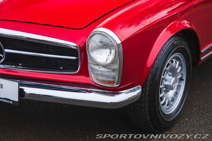 Mercedes-Benz SL 230 SL Pagoda 1966