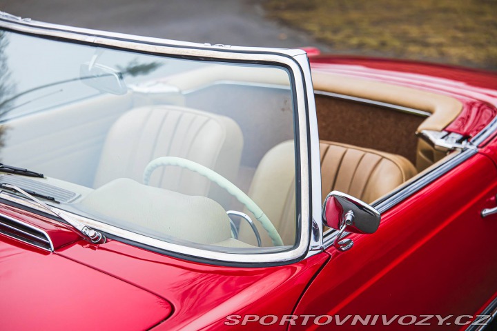 Mercedes-Benz SL 230 SL Pagoda 1966