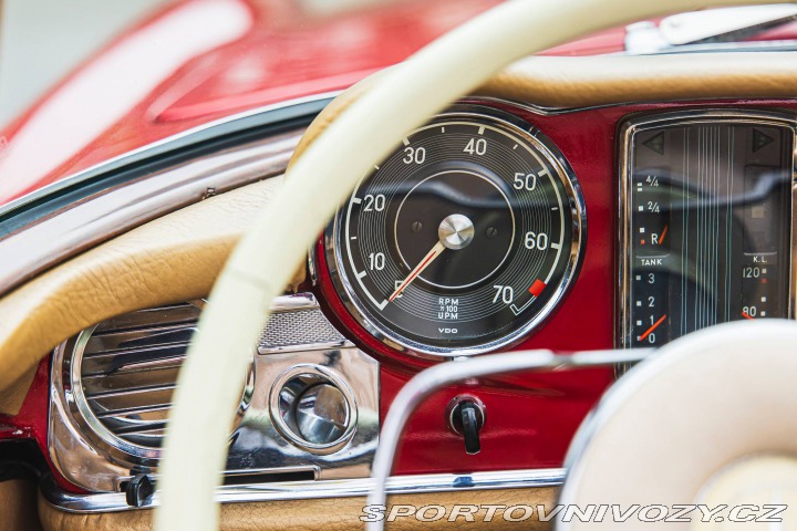 Mercedes-Benz SL 230 SL Pagoda 1966