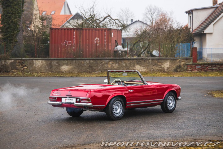 Mercedes-Benz SL 230 SL Pagoda 1966