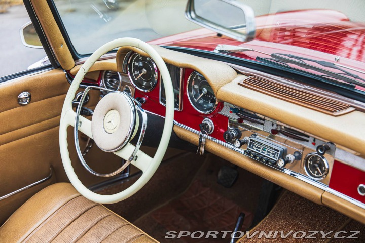 Mercedes-Benz SL 230 SL Pagoda 1966