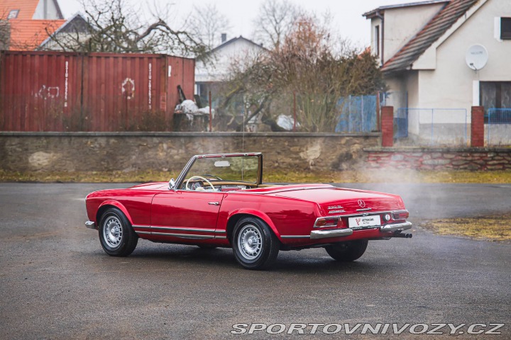 Mercedes-Benz SL 230 SL Pagoda 1966